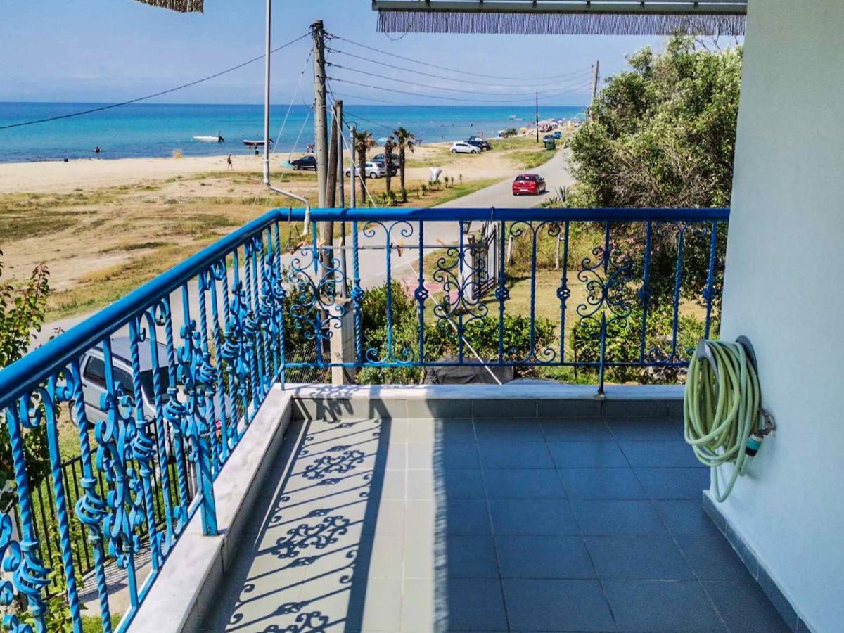 Galinis' Sea Front Studios Nea Kallikrateia Exteriér fotografie
